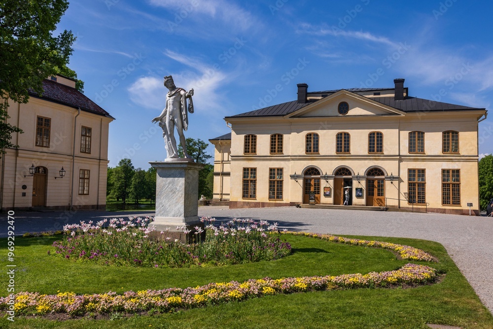 Fototapeta premium Drottningholm Palace on a sunny day