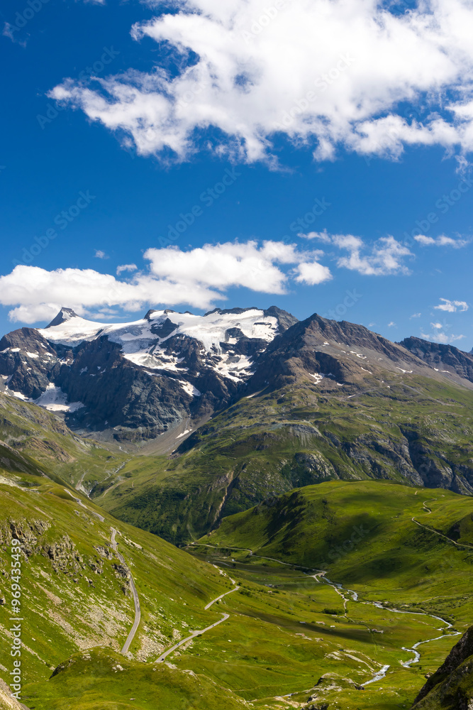 Fototapeta premium Landscape near Col de l'Iseran, Savoy, France