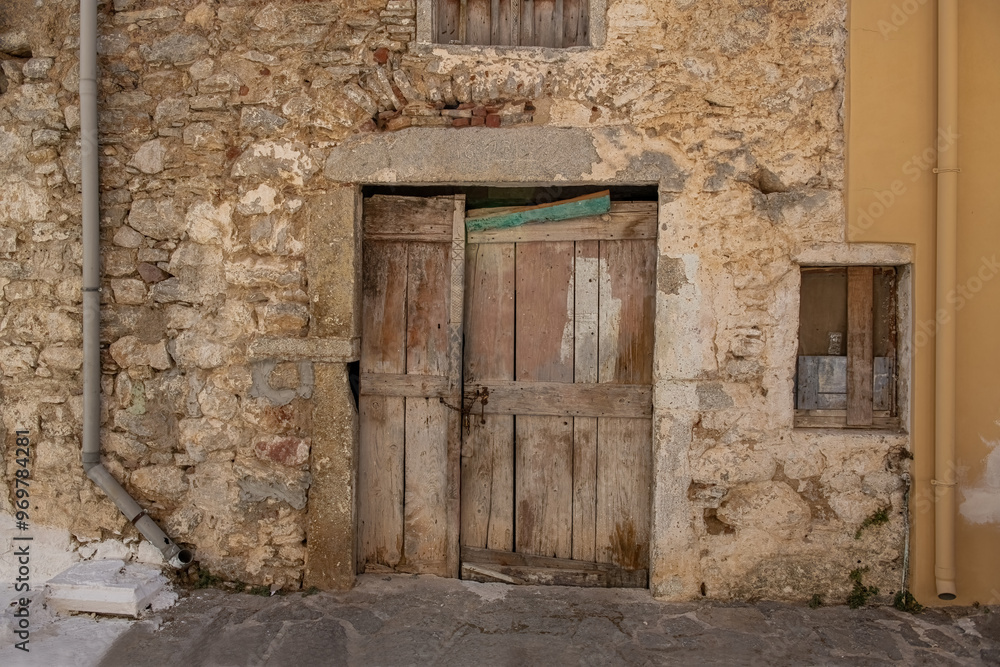 The old village of Mesta is one of the main Mastihochoria villages on the Greek island of Chios. Stone houses, streets and villages of Chios .