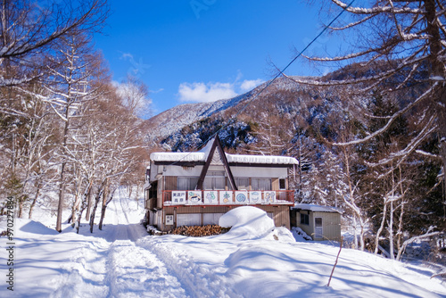美濃戸高原やまのこ村 - 八ヶ岳 赤岳登山の拠点。美濃戸口から車で10分、徒歩60分。