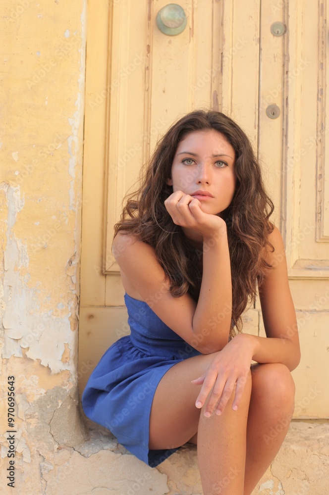 Naklejka premium portrait of a young beautiful woman