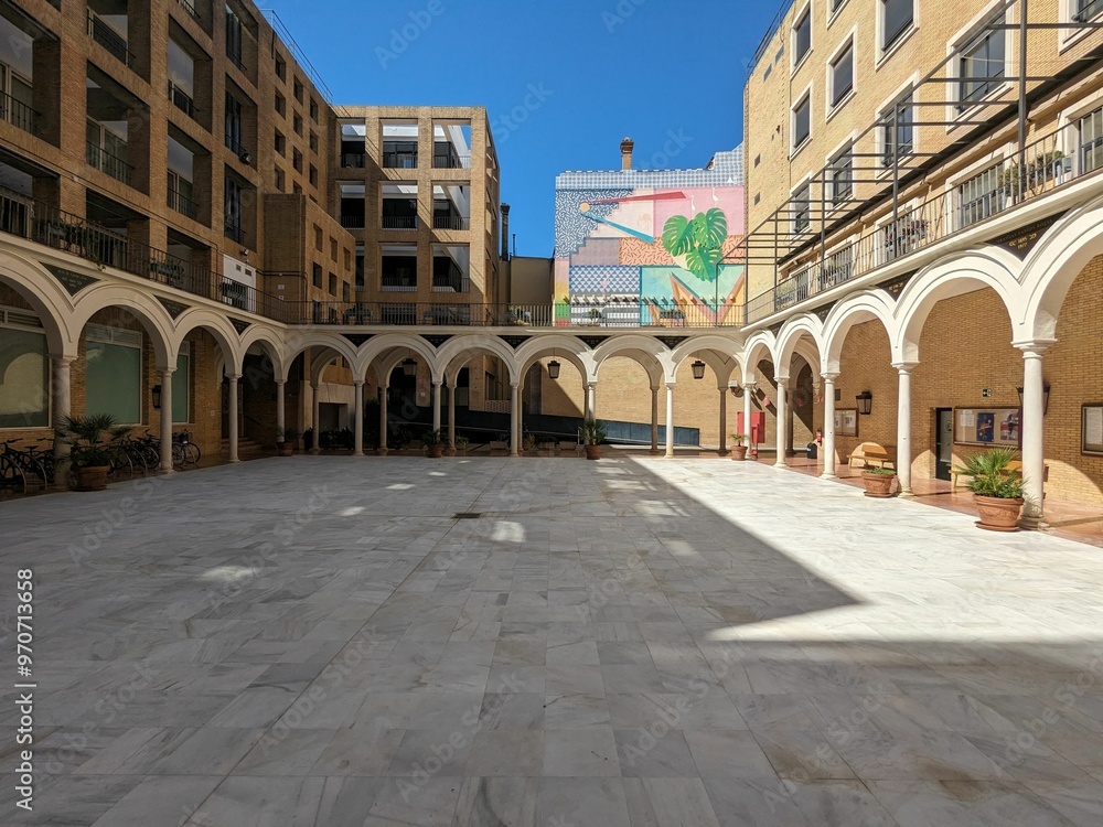 Fototapeta premium courtyard sevilla art school