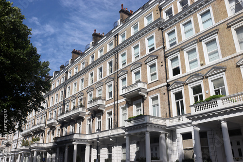 Obraz na płótnie Viktorianische Altbaufassaden in Kensington, London w salonie