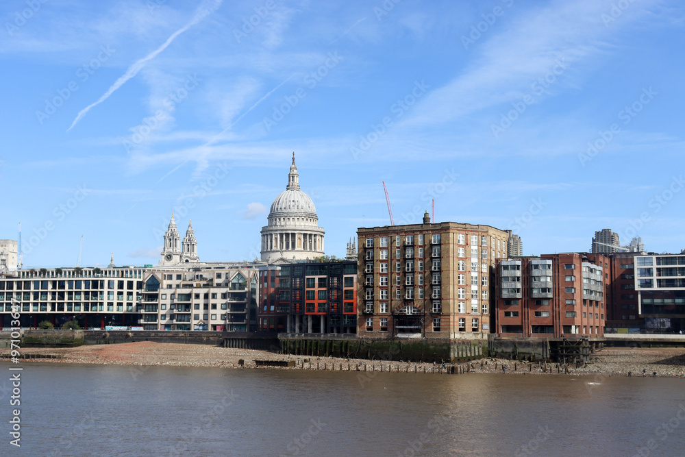 St. Paul's Cathedral an der Themse in London