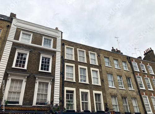 Obraz na płótnie Altbaufassaden im Zentrum von London w salonie
