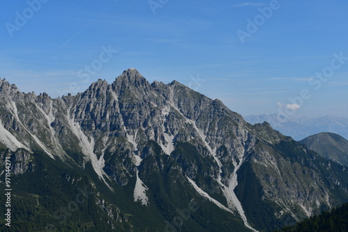 Obraz na płótnie Schöne Landschaft mit Bergen im Stubaital w salonie
