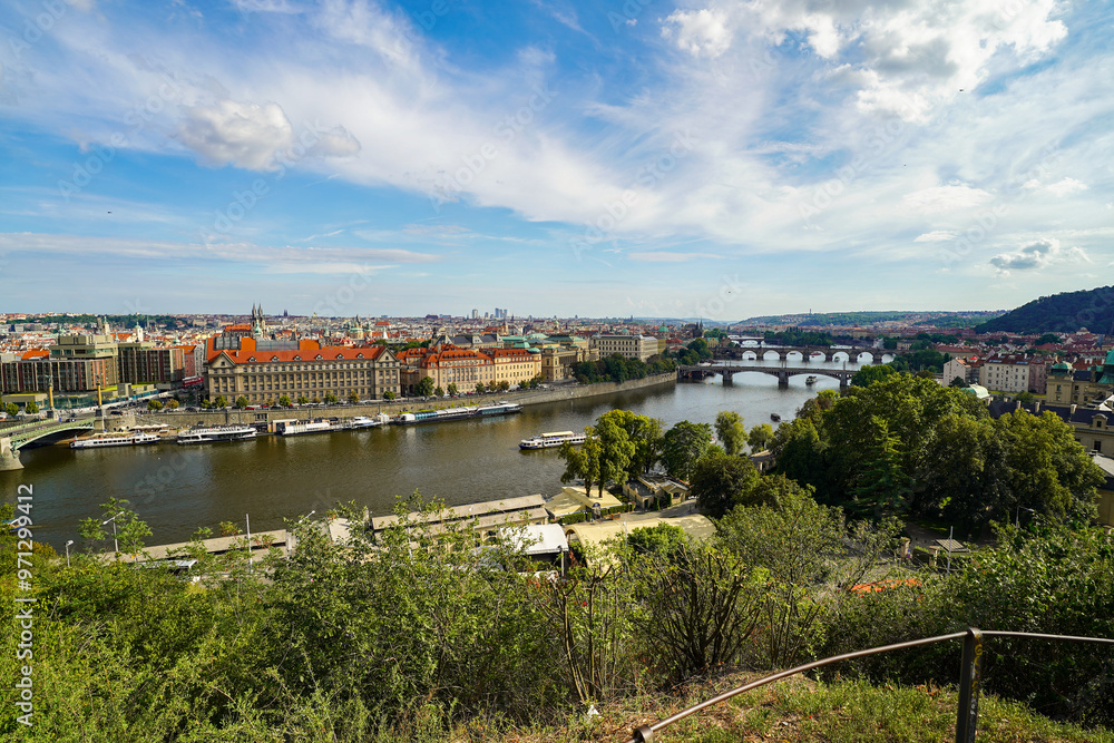 Fototapeta premium panoramic cityscape of Prague and the river from Letna park