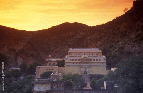 a view of the Samode Palace Hotel near the City of Jaipur in the Province of Rajasthan in India.  India, Jaipur, January, 1998 photo