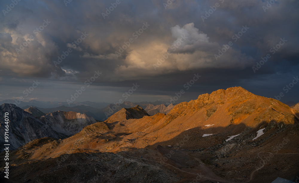 Naklejka premium View from Parpaner Rothorn in the Swiss alps on a late summer day
