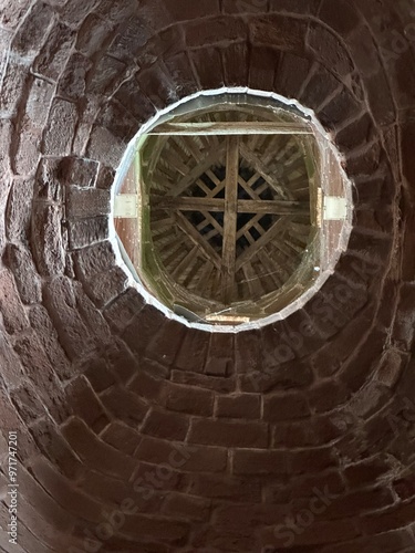 Obraz na płótnie intérieur du clocher de l'église Saint Pierre de Collonges w salonie