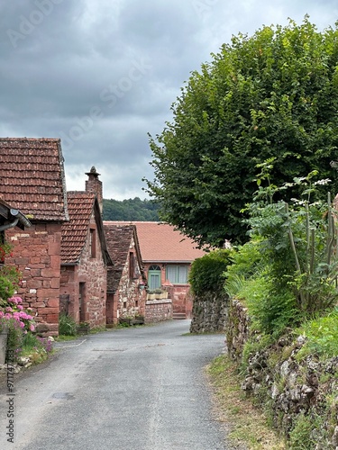 Dans les rues de Collonges-la-rouge