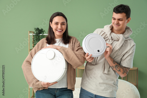 Young couple with modern ro...