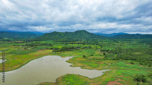 ラムタプーン ダム　スパンブリー・タイ　อ่างเก็บน้ำลำตะเพิน Lam Taphoen Dam at Supan Buri, Thailand photo