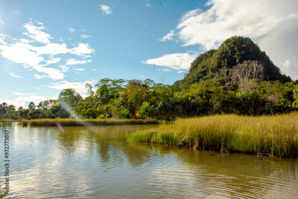 Fototapeta premium LAGUNA DE LOS MILAGROS TINGO MARIA CIUDAD TURISTICA, PERU 2024