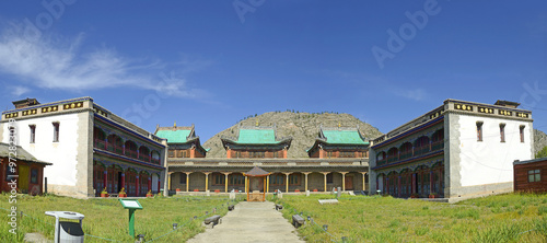 Obraz na płótnie Tsetserleg, also romanized as Cecerleg, Arkhangai, Mongolia - The Zayiin Gegeen Monastery was founded north of the Tamir River near the Bulgan Mountain in 1631. w salonie