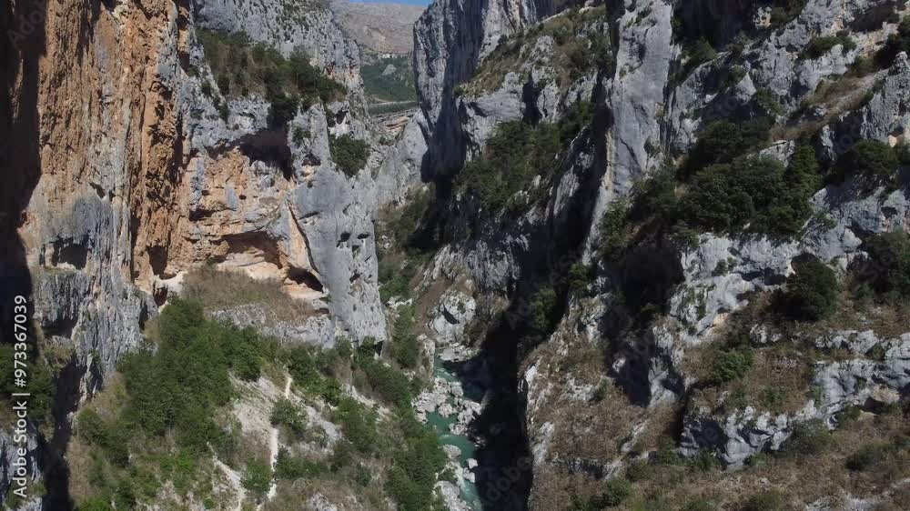 Exploring Verdon Gorge's stunning rocks and turquoise waters Exploring Verdon Gorge's stunning rocks and turquoise waters