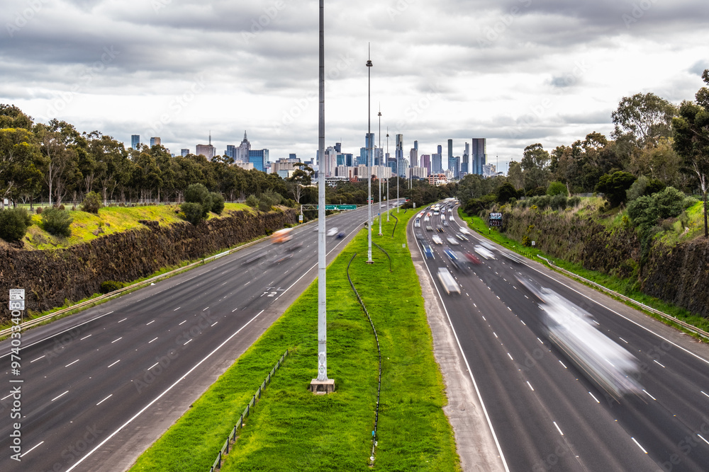 Naklejka premium Eastern Freeway overpass overlooking Melbourne CBD City 