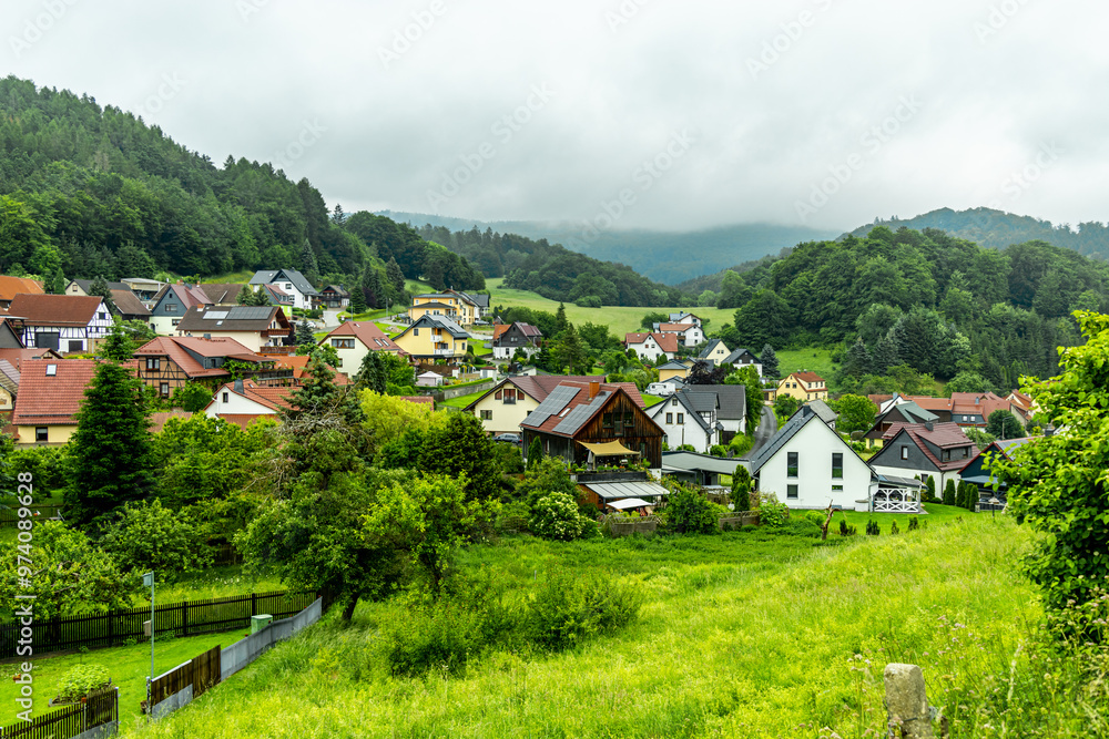 Eine frühlingshafte Wanderung rund um die Touristenattraktion in Brotterode-Trusetal - dem Trusetaler Wasserfall - Thüringen - Deutschland Eine frühlingshafte Wanderung rund um die Touristenattraktion in Brotterode-Trusetal - dem Trusetaler Wasserfall - Thüringen - Deutschland