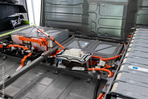 電気自動車用の車載リチウムイオンバッテリーユニット