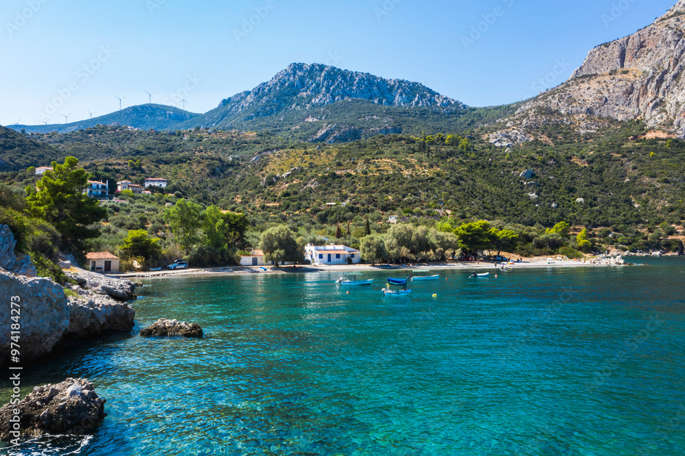 Fototapeta premium view of the sea and mountains