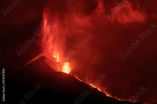 eruption of the volcano on the island of La Palma