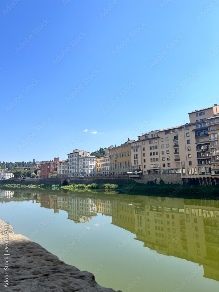 Fototapeta premium Arno river in Florence Italy