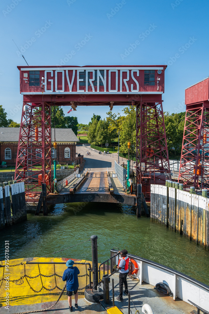 Obraz premium Govenor's Island Dock