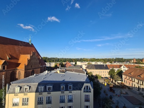 Sicht über die Innenstadt von Bernau bei Berlin, mit strahlend blauem Wolkenhimmel photo