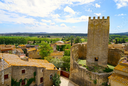 Fototapeta Naklejka Na Ścianę i Meble -  view from the old Torre de les Hores tower in Peratallada over the historic centre with small alleys and medieval Romanesque buildings and the Castle of Peratallada, Pals, Begur, Girona, Catalonia