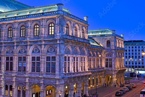 Canvas Print Vienna State Opera at night in Vienna