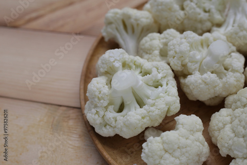 Cauliflowe, vegetable excellent source of fiber photo