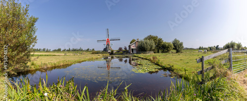 Obraz na płótnie Historic windmill in Hazerswoude Dorp. It is a village in the west of the Netherlands South Holland w salonie