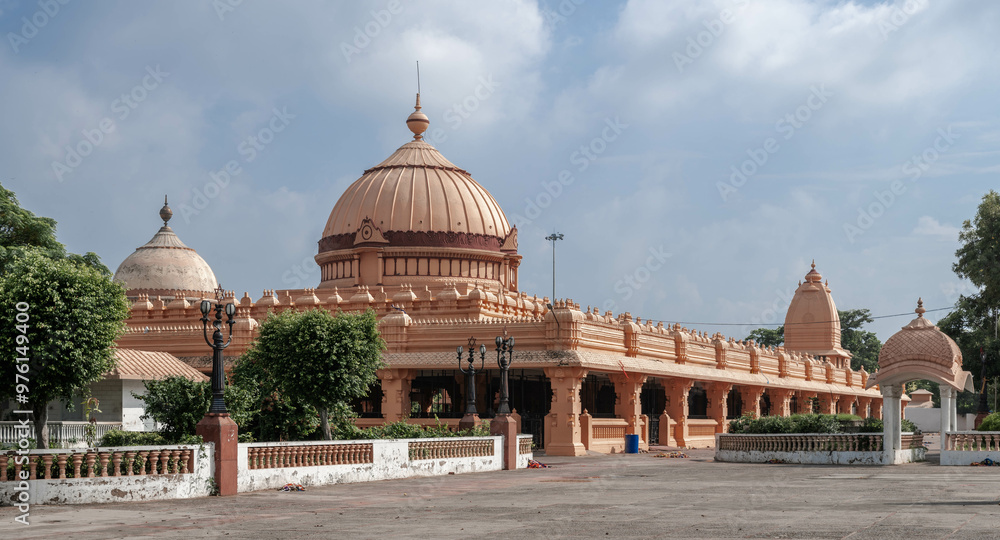 Obraz premium Shaktipeeth Complex. Mehrauli. South Delhi. India.