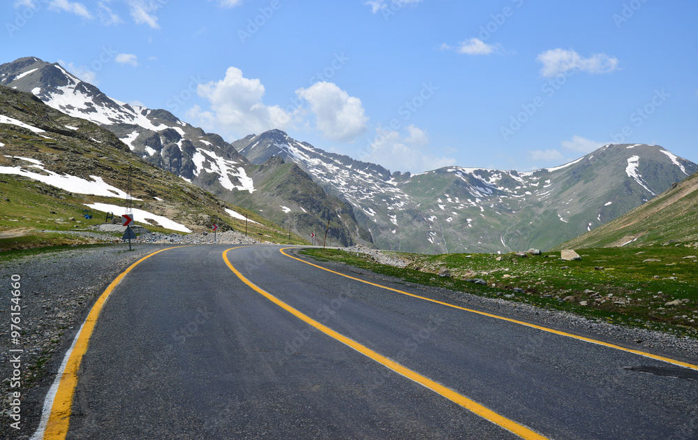 Naklejka premium A view from Ovit Mountain and Plateau in Rize, Turkey