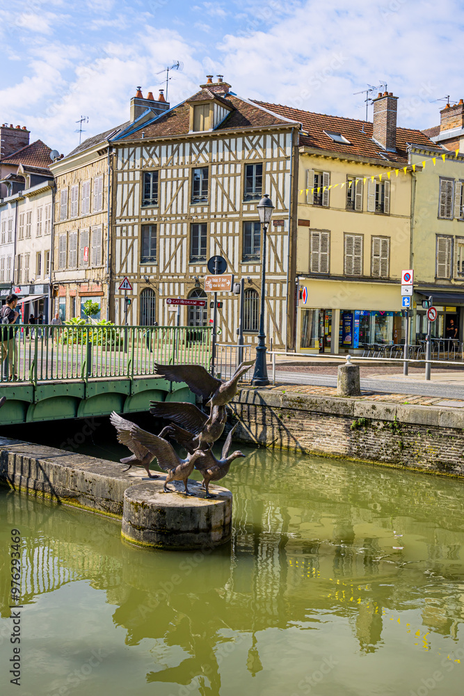 Le Canal du Trévois à Troyes