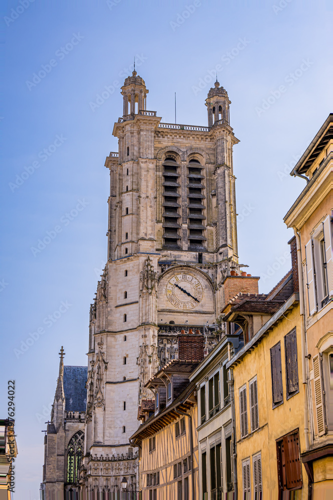 Fototapeta premium Cathédrale Saint-Pierre Saint-Paul de Troyes