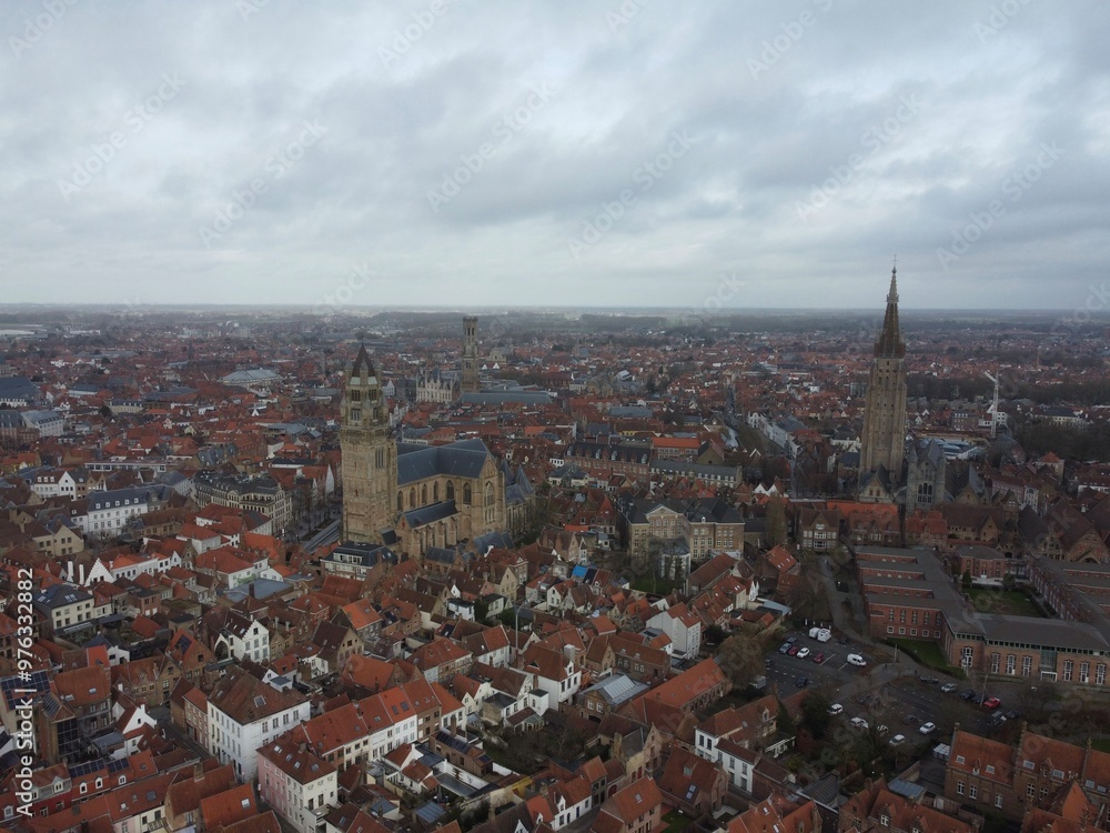Obraz premium Brugge from an aerial perspective, highlighting its historical charm, architectural beauty, and scenic waterways