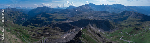 Obraz na płótnie Aerial panorama of hochtor, viewed far from above. Epic view of the tunnel on austria's highest motorable road. Majestic alpine panorama aroubnd Grossglockner w salonie