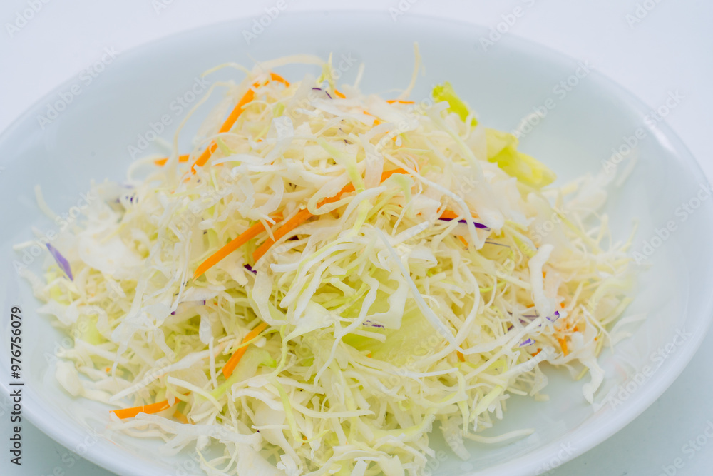 お皿に盛られたカット野菜 お皿に盛られたカット野菜