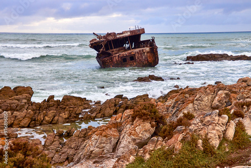 Eine Reise durch Südafrika. Schiffswrack bei Kap Agulhas photo