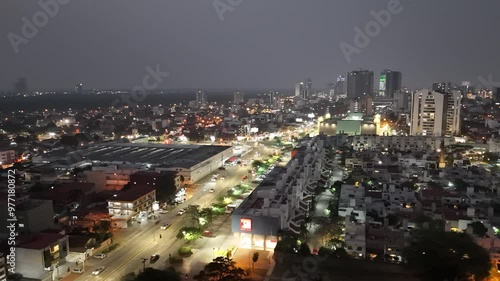 Wallpaper Mural "High-Speed Roads and Busy Streets" Torontodigital.ca