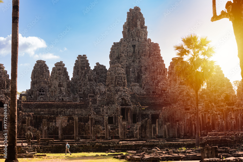 Fototapeta premium Bayon temple, ancient temple ruins in Cambodia