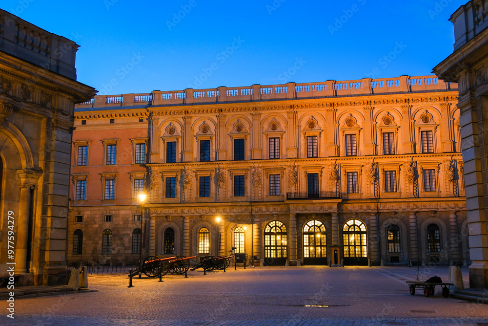 Obraz premium スウェーデン 夜のストックホルム宮殿