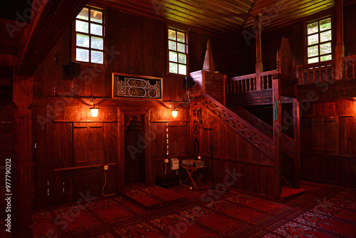 Foto The Historical Meyveli Village Mosque, located in Findikli, Rize, Turkey, was built in the 19th century
