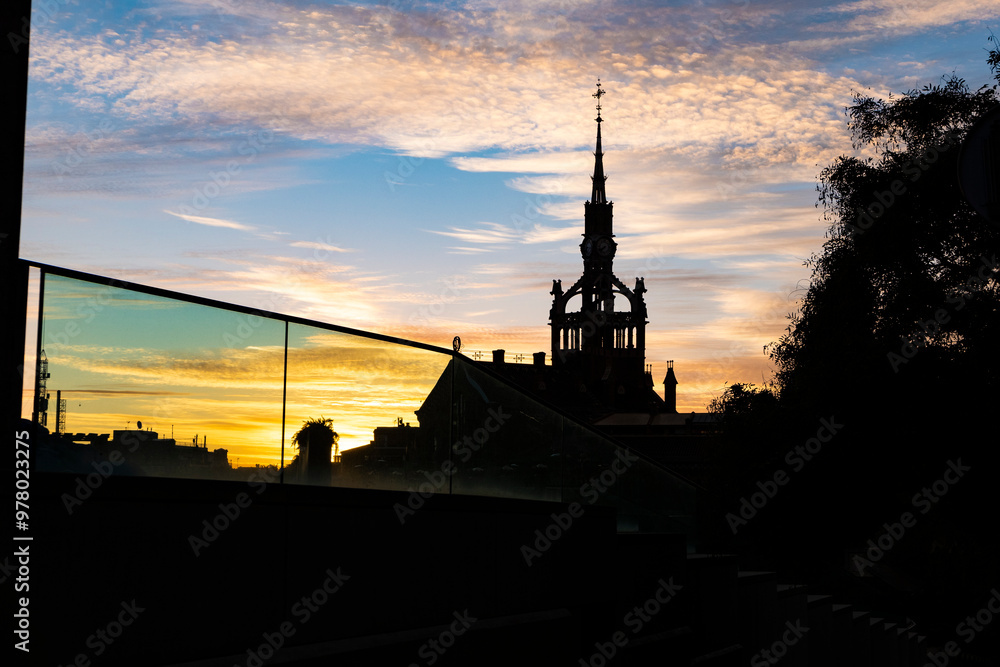 Obraz premium Atardec er en la ciudad de Barcelona 