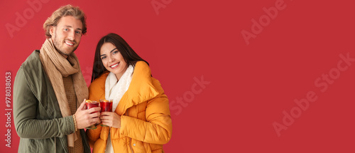 Couple with delicious mulle...