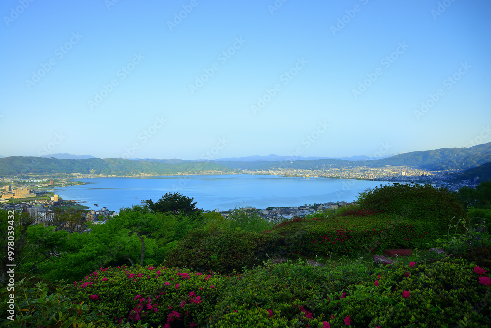 Obraz premium 立石公園 諏訪湖 早朝 長野県諏訪市上諏訪立石町 