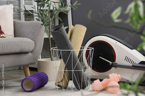 Home gym fitness equipment ...