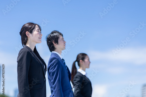 スーツを着た男女のポートレート