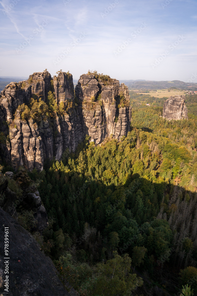 Naklejka premium Rugged Rock Outcrops at an Overlook in Saxon Switzerland National Park, Nationalpark Sächsische Schweiz